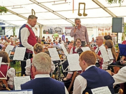 Harmonie beim Schlachtfest in Neuhausen